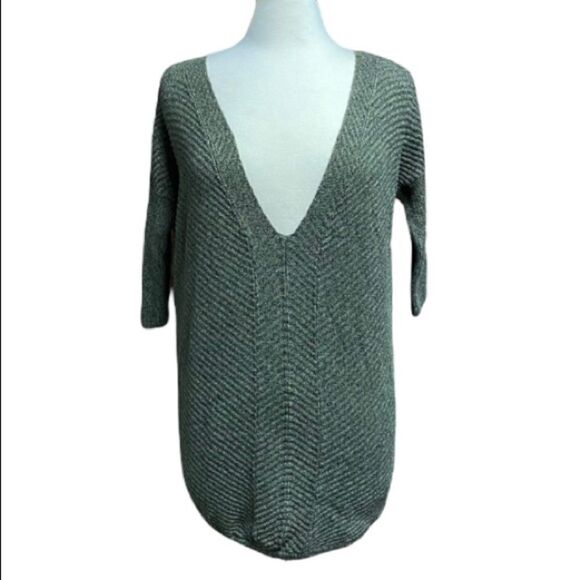 Express Olive Green Deep V-Neck 3/4 Sleeve Sweater - Picture 1 of 4